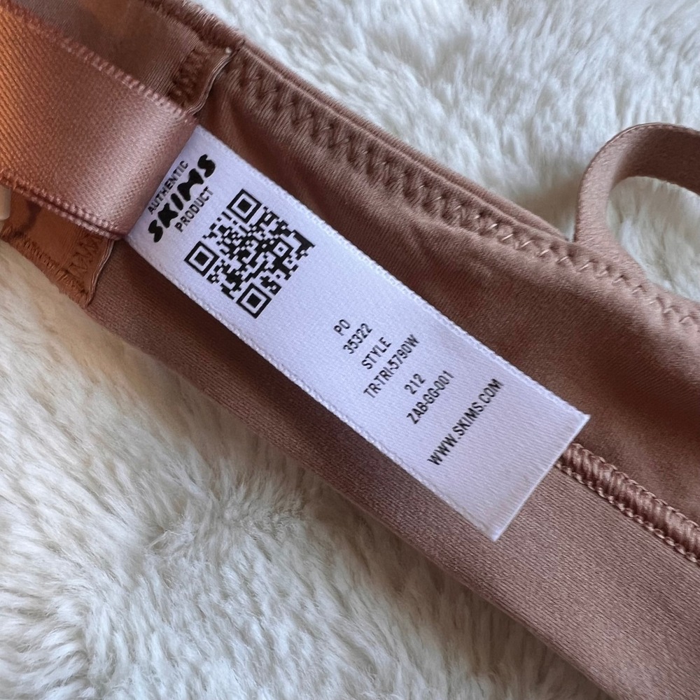 Skims Fits Everybody Mastectomy Triangle Bralette Sienna TR-TRI-5790W Small NWT - Picture 10 of 12